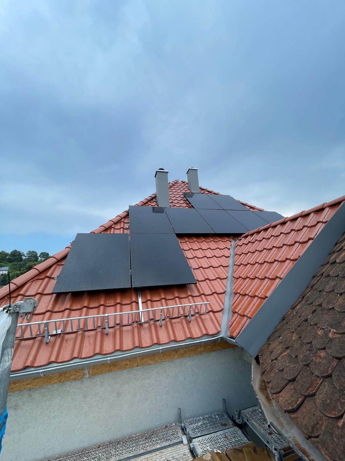 Photovoltaik Anlage auf Dach